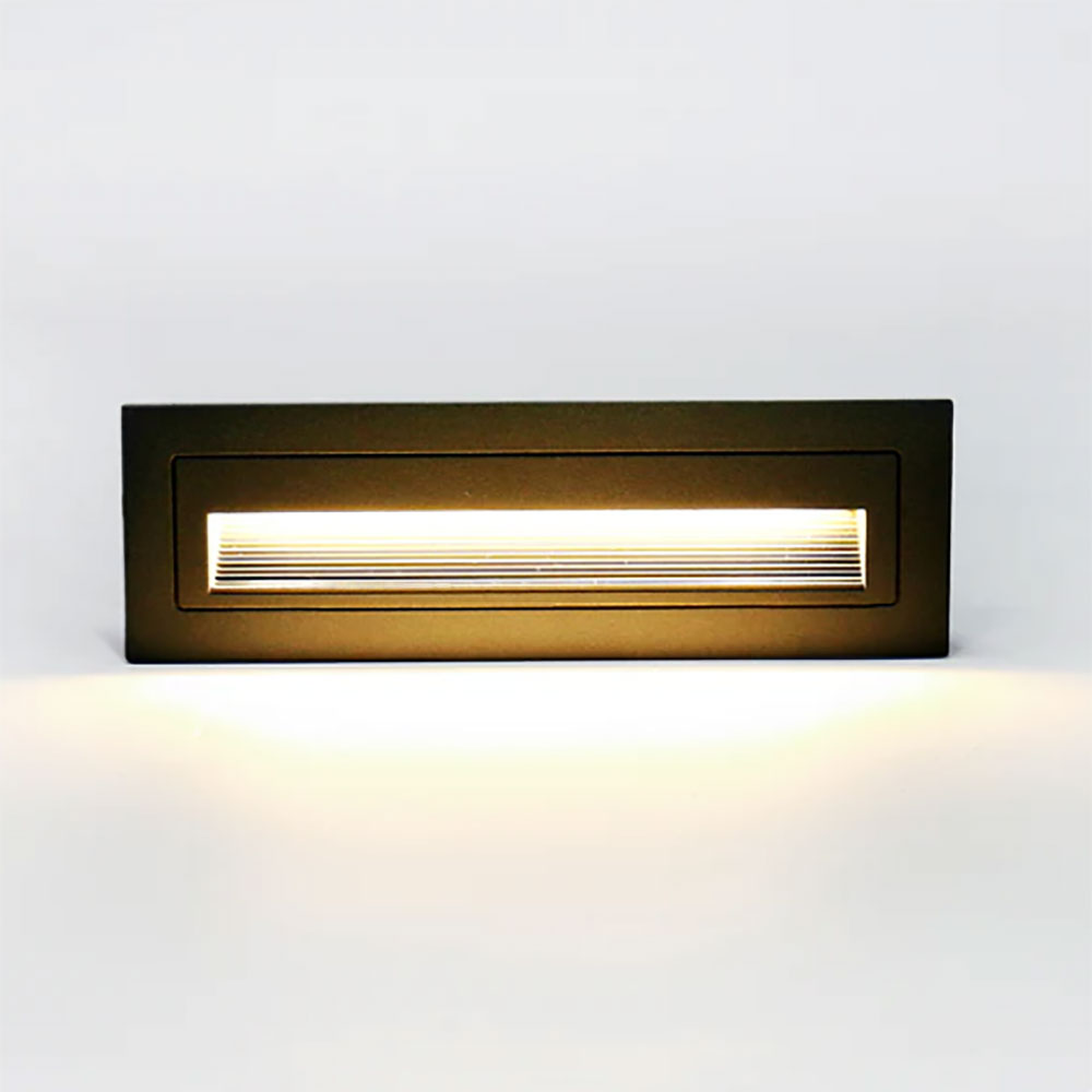 CONTRE MARCHE AVEC MOTIF