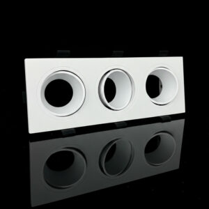 SOCLE ORIENTABLE TRIPLE CARRE BLANC